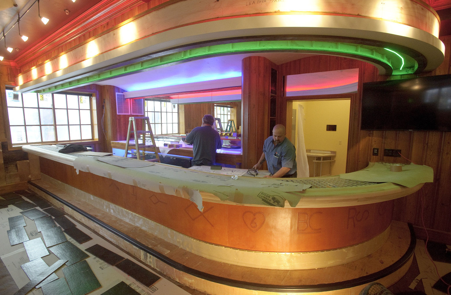 Wort Hotel's Silver Dollar Bar
